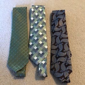 3 men’s dress ties
